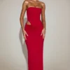 Rochie maxi Zorya din jersey moale, cu decupaje, în culoarea True Red Rochie maxi Zorya din jersey moale, cu decupaje, în culoarea True Red