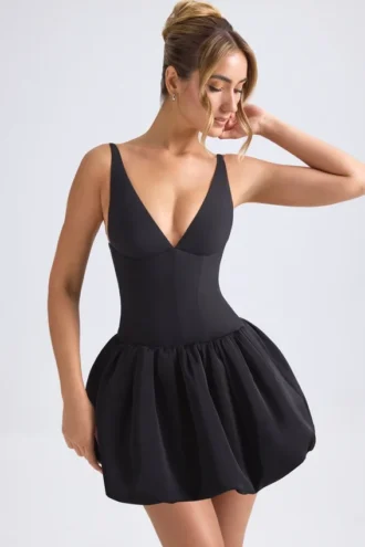 Rochie micro mini Anahita cu corset și tiv bufant, cu șireturi, în negru Rochie micro mini Anahita cu corset și tiv bufant, cu șireturi, în negru