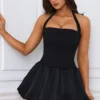 Rochie micro mini Ludmila cu corset, decolteu în V, șireturi și tiv bufant, în negru Rochie micro mini Ludmila cu corset, decolteu în V, șireturi și tiv bufant, în negru