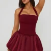 Rochie micro mini Ludmila cu guler halter, șireturi și tiv bufant, din dantelă, în roșu fructe de pădure Rochie micro mini Ludmila cu guler halter, șireturi și tiv bufant, din dantelă, în roșu fructe de pădure