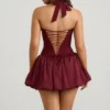 Rochie micro mini Ludmila cu guler halter, șireturi și tiv bufant, din dantelă, în roșu fructe de pădure Rochie micro mini Ludmila cu guler halter, șireturi și tiv bufant, din dantelă, în roșu fructe de pădure