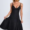 Rochie midi A-line cu detaliu fundă Mallory, negru Rochie midi A-line cu detaliu fundă Mallory, negru