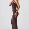 Rochie midi Ainslee cu gât pătrat, culoare maro ciocolată Rochie midi Ainslee cu gât pătrat, culoare maro ciocolată