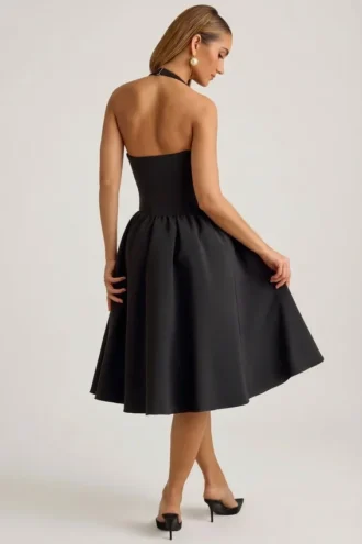 Rochie midi Angelina cu gât halter și detaliu fundă, în negru Rochie midi Angelina cu gât halter și detaliu fundă, în negru