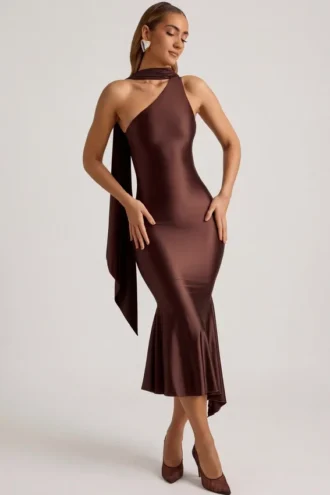 Rochie midi asimetrică Shaya cu detaliu eșarfă, în culoarea ciocolată Rochie midi asimetrică Shaya cu detaliu eșarfă, în culoarea ciocolată