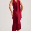 Rochie midi asimetrică Shaya cu detaliu eșarfă, în roșu intens Rochie midi asimetrică Shaya cu detaliu eșarfă, în roșu intens