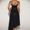 Rochie midi asimetrică Zelina cu decolteu rotund și ornamente, în negru Rochie midi asimetrică Zelina cu decolteu rotund și ornamente, în negru