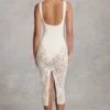 Rochie midi-axială Caia din dantelă transparentă cu decolteu adânc și margini festonate, de culoare albă