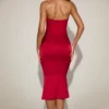 Rochie midi-axială din satin Elyra, cu decolteu în formă de inimă și croi în formă de coadă de pește, în roșu intens