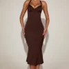 Rochie midi cu bustieră din satin și croi în formă de coadă de pește, model Elyra, în culoarea ciocolatiu Rochie midi cu bustieră din satin și croi în formă de coadă de pește, model Elyra, în culoarea ciocolatiu