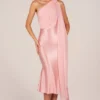 Rochie midi Giada cu decupaje și detalii tip eșarfă, în nuanța Blush Pink