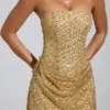 Rochie mini A-line cu bandă și ornamente Amalina, în culoarea auriu