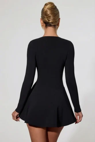 Rochie mini A-line cu decolteu adânc și detaliu fundă Graciela, negru Rochie mini A-line cu decolteu adânc și detaliu fundă Graciela, negru