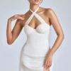 Rochie mini A-line cu decolteu în cruce Lisbeth, culoare ivoriu
