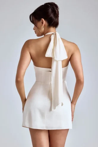 Rochie mini A-line cu decolteu în cruce Lisbeth, culoare ivoriu Rochie mini A-line cu decolteu în cruce Lisbeth, culoare ivoriu