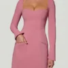 Rochie mini A-line cu guler în formă de inimă și mâneci lungi Corinne, în roz prăfuit