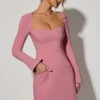 Rochie mini A-line cu guler în formă de inimă și mâneci lungi Corinne, în roz prăfuit