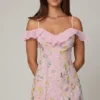 Rochie mini A-line cu șireturi și ornamente Jacira, în roz pal