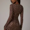 Rochie mini A-line cu mâneci lungi și decorațiuni transparente Zeta, în culoarea Deep Cocoa