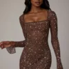 Rochie mini A-line cu mâneci lungi și decorațiuni transparente Zeta, în culoarea Deep Cocoa