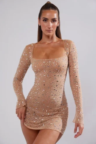 Rochie mini A-line cu mâneci lungi și ornamente transparente Zeta, culoare Almond Rochie mini A-line cu mâneci lungi și ornamente transparente Zeta, culoare Almond