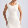Rochie mini A-line cu umeri decupați și spate în formă de cap de balenă Tigen, culoare ivoriu