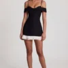 Rochie mini A-line cu volane și umeri decupați Maelie, negru Rochie mini A-line cu volane și umeri decupați Maelie, negru