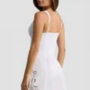 Rochie mini A-line din poplin de bumbac cu decupaje Calina, albă Rochie mini A-line din poplin de bumbac cu decupaje Calina, albă