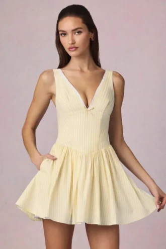 Rochie mini A-line Marissa cu detaliu fundă, în dungi galben lămâie Rochie mini A-line Marissa cu detaliu fundă, în dungi galben lămâie