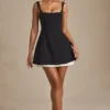 Rochie mini A-line plisată cu detaliu fundă Cressida, negru Rochie mini A-line plisată cu detaliu fundă Cressida, negru