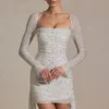 Rochie mini albă cu guler drapat și ornamente Marilla Rochie mini albă cu guler drapat și ornamente Marilla