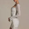 Rochie mini albă cu guler drapat și ornamente Marilla Rochie mini albă cu guler drapat și ornamente Marilla