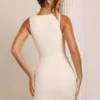 Rochie mini Alsace cu guler pătrat și ornamente, în culoarea alb