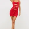Rochie mini Aniela din jersey elastic cu decupaje și detalii cu trandafiri, în roșu stacojiu
