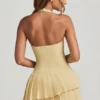Rochie mini asimetrică cu gât halter și straturi, în galben pastel