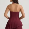 Rochie mini asimetrică cu gât halter și straturi Rosaria, în roșu vin
