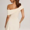 Rochie mini asimetrică în linie A din modal Suhana, culoare ivoriu Rochie mini asimetrică în linie A din modal Suhana, culoare ivoriu