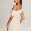 Rochie mini asimetrică în linie A din modal Suhana, culoare ivoriu Rochie mini asimetrică în linie A din modal Suhana, culoare ivoriu