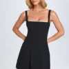 Rochie mini Aubrielle cu bordură din dantelă, negru Rochie mini Aubrielle cu bordură din dantelă, negru