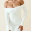 Rochie mini bodycon cu umeri decupați și drapaje Rosanna, culoare vanilie