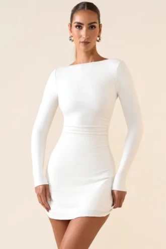 Rochie mini Brenna din modal cu volane și spate decupat, în culoarea alb