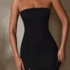 Rochie mini Brielle cu decolteu bandeau, negru