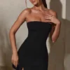 Rochie mini Brielle cu decolteu bandeau, negru