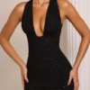 Rochie mini Cassis cu decolteu adânc și ornamente, în culoarea neagră