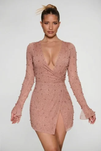 Rochie mini Chelsea cu decupaj în A și ornamente, în culoarea bej