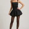 Rochie mini Cirilla cu detalii cu fundițe și tiv bufant, în negru
