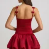 Rochie mini Cirilla cu detalii de fundă și tiv bufant, în culoarea roșu intens