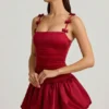 Rochie mini Cirilla cu detalii de fundă și tiv bufant, în culoarea roșu intens