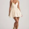 Rochie mini corset cu aplicații florale și gât halter Augusta, culoare ivoriu