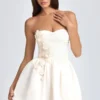 Rochie mini corset cu aplicații florale Mirabelle Bandeau, de culoare ivoriu
